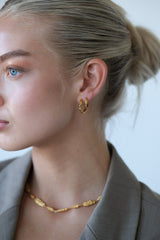 MAR2302 EYRNARLOKKAR GULL - FORPÖNTUN (kemur fyrir jól)