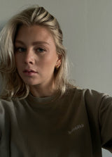 KAR0701 HÁLSMEN GULL