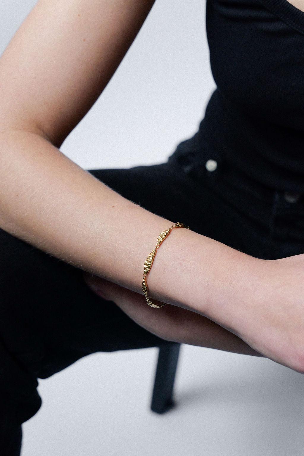 EIN ARMBAND GULL