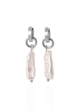 URÐ - ERLA LONG PENDANT EARRINGS SILVER