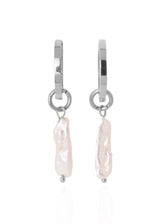 URÐ - ERLA LONG PENDANT EARRINGS SILVER